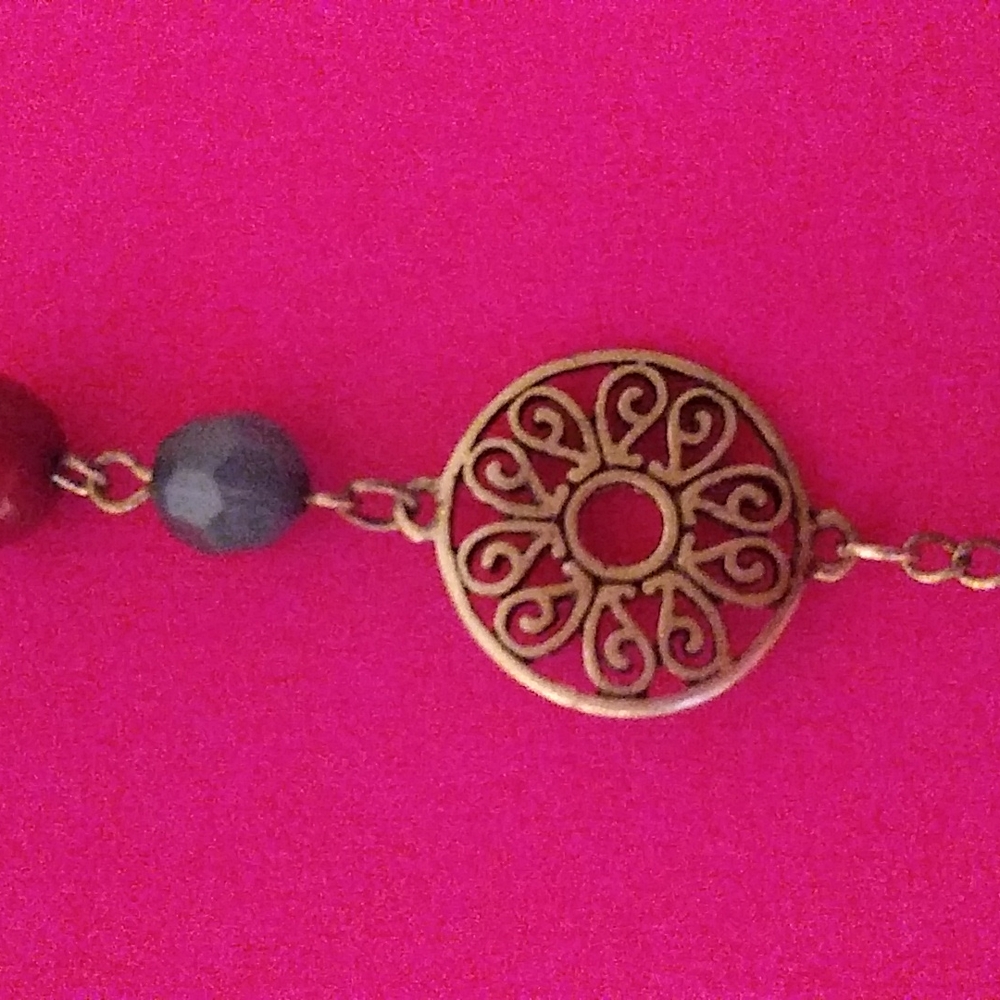 NECKLACE - Picture 3 of 5